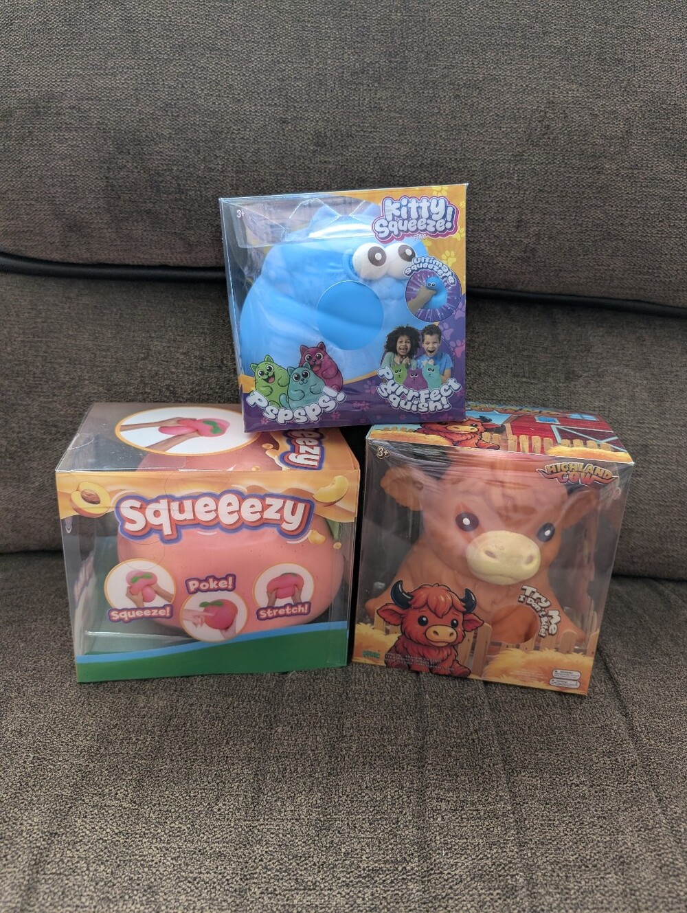 Squeeezy Peach, Kitty & Highland Cow